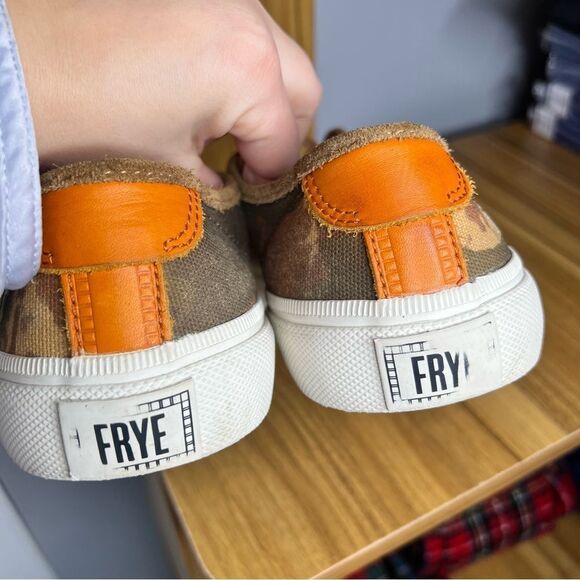 Sz 9 Frye Camouflage Sneakers - Brown and Orange $169 MSRP - Picture 8 of 11